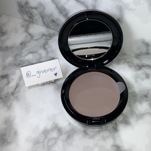 AMBER Prep & Prime Beauty Balm MAC Cosmetics - Picture 6 of 15